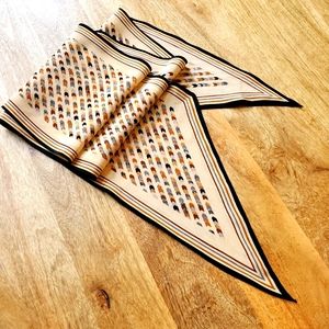Vintage pointed end scarf